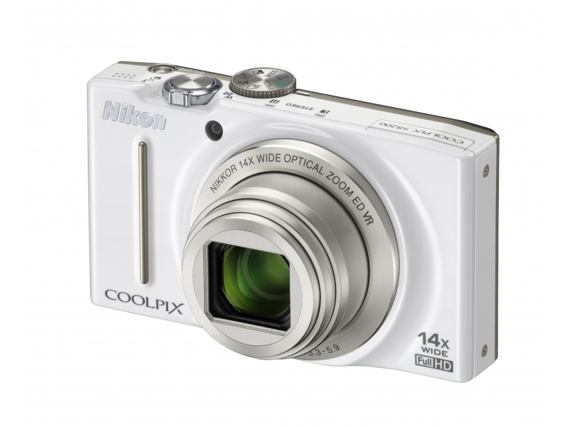 CoolPix S8200 fehér CoolPix S8200 fehér